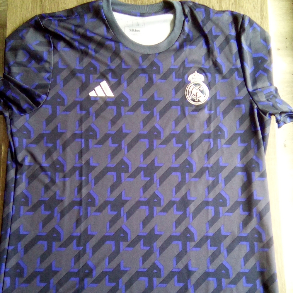 Real Madrid FC team jersey XL 🟣 ⚫